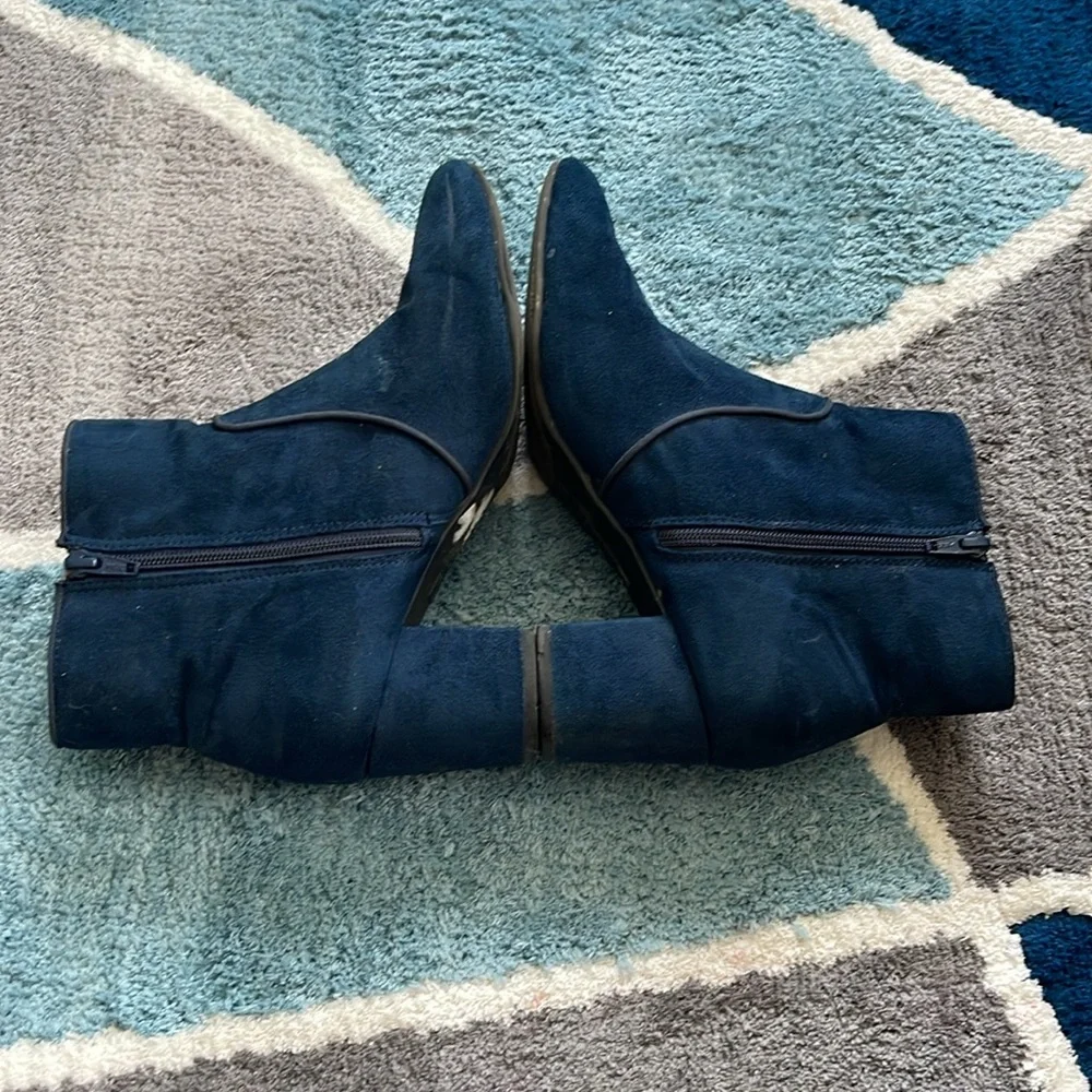 White Mountain Blue Ankle Boots